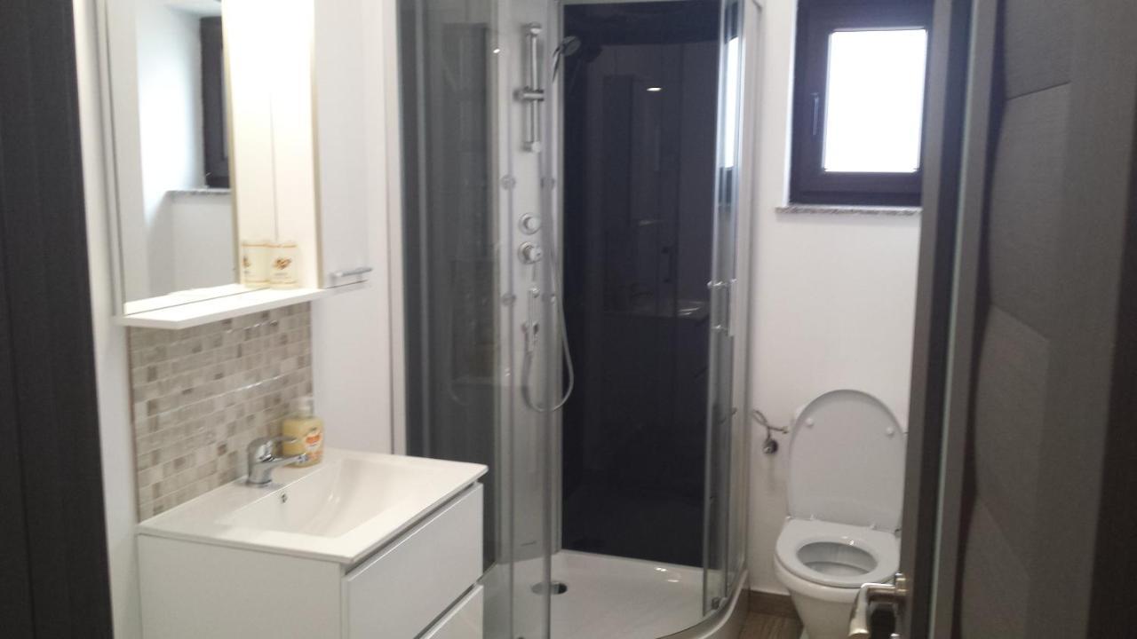 Apartament Mario Rădăuţi Eksteriør bilde